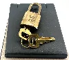 cadenas louis vuitton avec deux clés