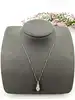collier en argent avec pendentif gants de box l44,5cm argent 925 millième (22 ct) 4,16g