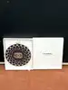 décoration chanel constellation hiver 2025 camélias + étoiles