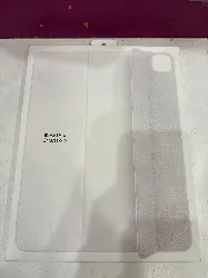 etui apple ipad pro smart folio 13 white-zml