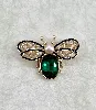 fbrc034 broche abeille dorée avec oxydes et perle synthétique