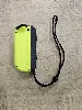 joycon nintendo switch droit (r) - jaune fluo - avec dragonne - manette switch