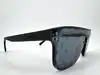lunettes de soleil louis vuitton waimea noir monogram z1082w avec détails cloutés en métal argenté