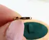 pendentif or doube dauphins or 750 millième (18 ct) 0,76g