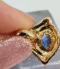 pendentif or seti d'un saphir et 2 petits diamants or 750 millième (18 ct) 2,89g