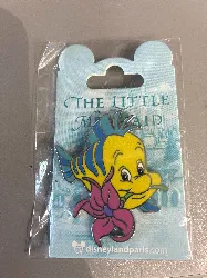 pins disneyland paris polochon