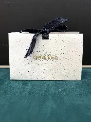 pochette cadeau chanel