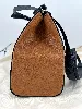 sac à bandoulière lancel lison en cuir bleu, noir et marron