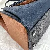 sac à bandoulière lancel lison en cuir bleu, noir et marron