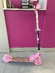 trottinette racing scooter noir et rose