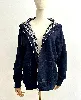veste à capuche dior en laine bleu marine et jacquard dior oblique habille l'intérieur