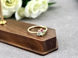 2967305 bague martelée plaquée or ornée d'oxydes multicolores t56