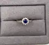 2972240 bague solitaire rond avec oxydes bleu et incolores t58