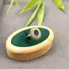31582 bague marguerite pavée d'oxydes bleus et blancs