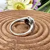 bague argent avec pierre centrale et entouré des petits oxydes t57 argent 925 millième (22 ct) 3,46g