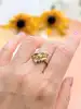bague or sertie de 6 pierres de couleur et 4 petits diamants or 750 millième (18 ct) 3,75g