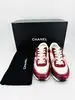 baskets chanel logo cc en cuir de veau bordeaux, blanc et rose