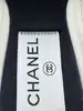 baskets chanel logo cc en cuir de veau bordeaux, blanc et rose