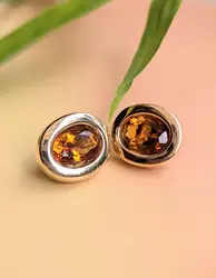 boucles d'oreilles labriola en clips chacune sertie d'une citrine facettée or 750 millième (18 ct) 11,60g