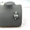 broche cerf pavée d'oxydes