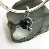 charm pandora pendant globe bleu argent 925 millième (22 ct) 2,91g