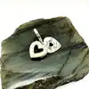 charm pandora pendentif double coeur blanc iridescent argent 925 millième (22 ct) 4,03g