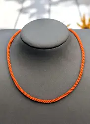 collier avec cordon en soie orange or 750 millième (18 ct) 2,28g
