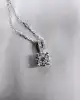 collier or blanc avec un pendentif pavé de petits diamants or 375 millième (9 ct) 1,32g