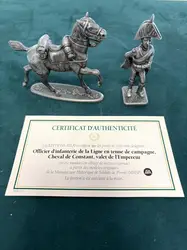 figurines en plomb soldats de la grande armée napoléonienne - officier d'infanterie de la ligne en tenue de campagne, cheval de co