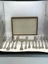 lot couverts metal argente