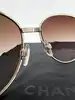 lunettes de soleil chanel camélia 4187 c.395/3b monture en métal doré et acétate écaille, verres marron dégradé