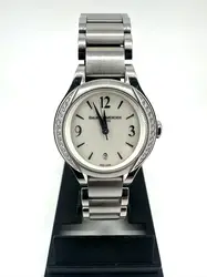 montre baume & mercier linea 65616 avec une lunette ornée de diamants et mouvement quartz, bracelet en acier