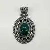pendentif argent orné d'une pierre verte argent 925 millième (22 ct) 18,04g
