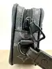 pochette louis vuitton volga en toile monogram eclipse grise / noire