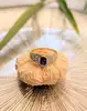 bague bombée en 2 ors centrée d'un saphir or 750 millième (18 ct) 2,61g