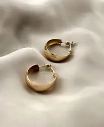 boucles d'oreilles créoles larges