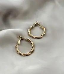 boucles d'oreilles créoles torsadé