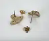 boucles d'oreilles vivienne westwood modèle harlequin orb doré et blanc