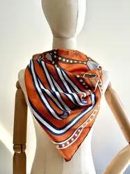 carré 90 hermès grand tralala en soie fond orange
