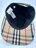 casquette burberry à motif vintage check et logo tb brodé en coton beige et noir