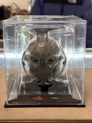 figurine casque - collection marvel movie museum