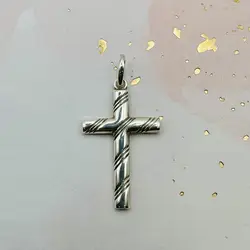 pendentif argent en forme de croix ciselée argent autre 2,15g