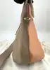 sac à main chloé baylee en cuir bicolore beige et coral à bandouliè réglable entre 97-117 cm