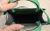 sac azzurra gronchi en cuir lisse vert avec bandoulière