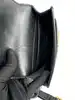 sac bandoulière versace medusa en cuir noir orné de clous métalliques dorés à motif méduse