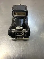 voiture miniature 1/43 solido ford - 1932 - noir