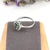 bague marguerite entourage ovale verte serti de zircons blancs argent 925 millième (22 ct) 2,31g
