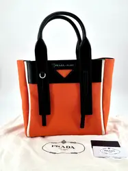 sac à main prada ouverture en toile orange et cuir noir
