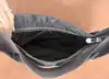 sac lancel porté épaule en toile noir et cuir marron